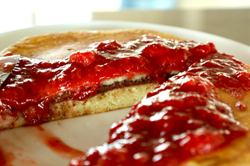 Nutella-Filled-Pancakes-with-Strawberry-Syrup-9