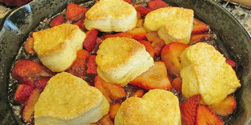Strawberries and bread in a pan